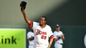 rod-carew-vuelve-a-minnesota-por-primera-vez-desde-su-trasplante